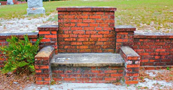 the devil's chair