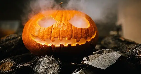 A Creepy Inside Look At The History Of Pumpkin Carving